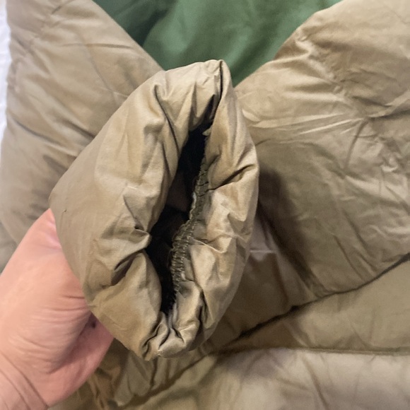 Patagonia Hi Loft Puffer Jacket (boys' size S) - Picture 7 of 7